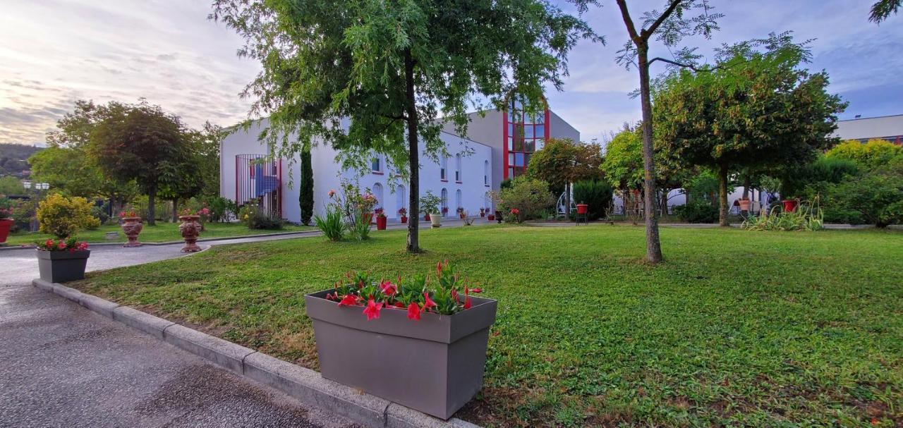 L'Abribis Hotel Firminy Ngoại thất bức ảnh