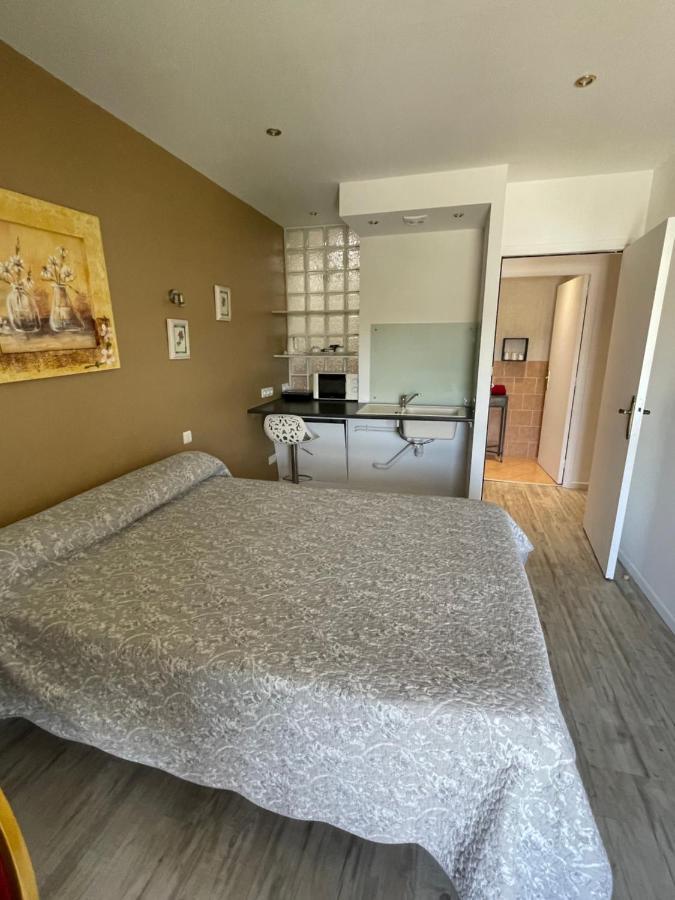 L'Abribis Hotel Firminy Ngoại thất bức ảnh