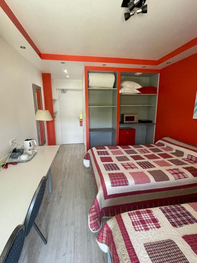 L'Abribis Hotel Firminy Ngoại thất bức ảnh