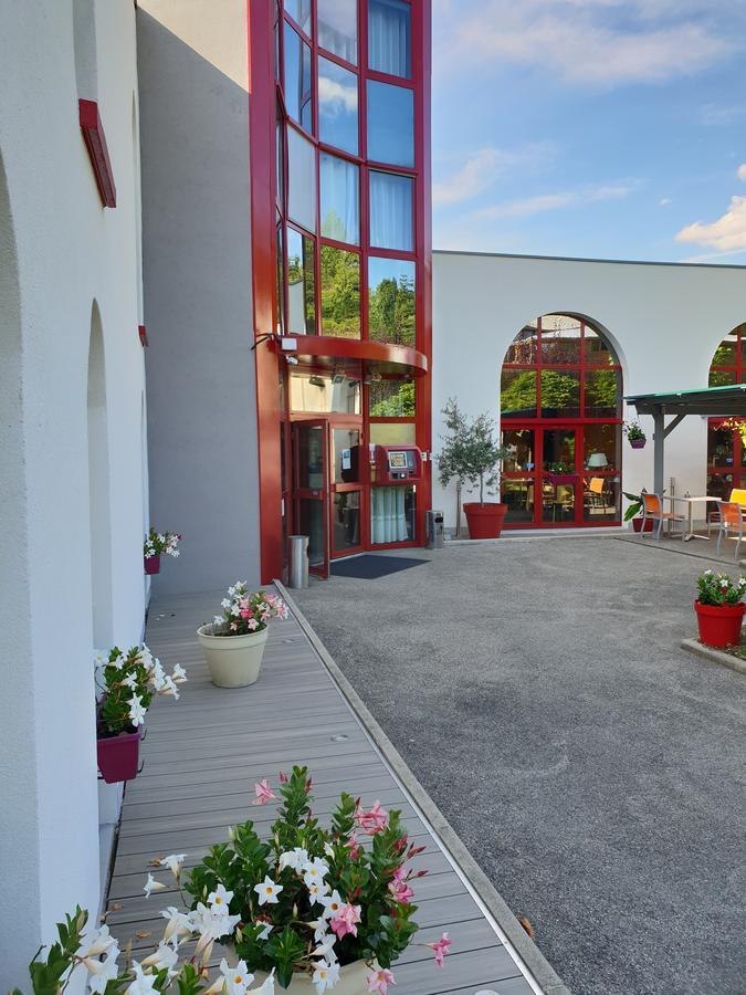 L'Abribis Hotel Firminy Ngoại thất bức ảnh
